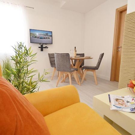 Apartments Lux S Tivat Exteriér fotografie