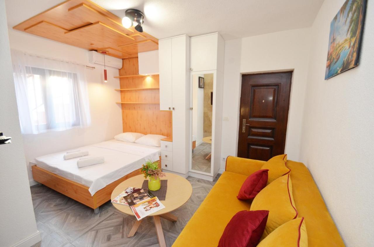 Apartments Lux S Tivat Exteriér fotografie