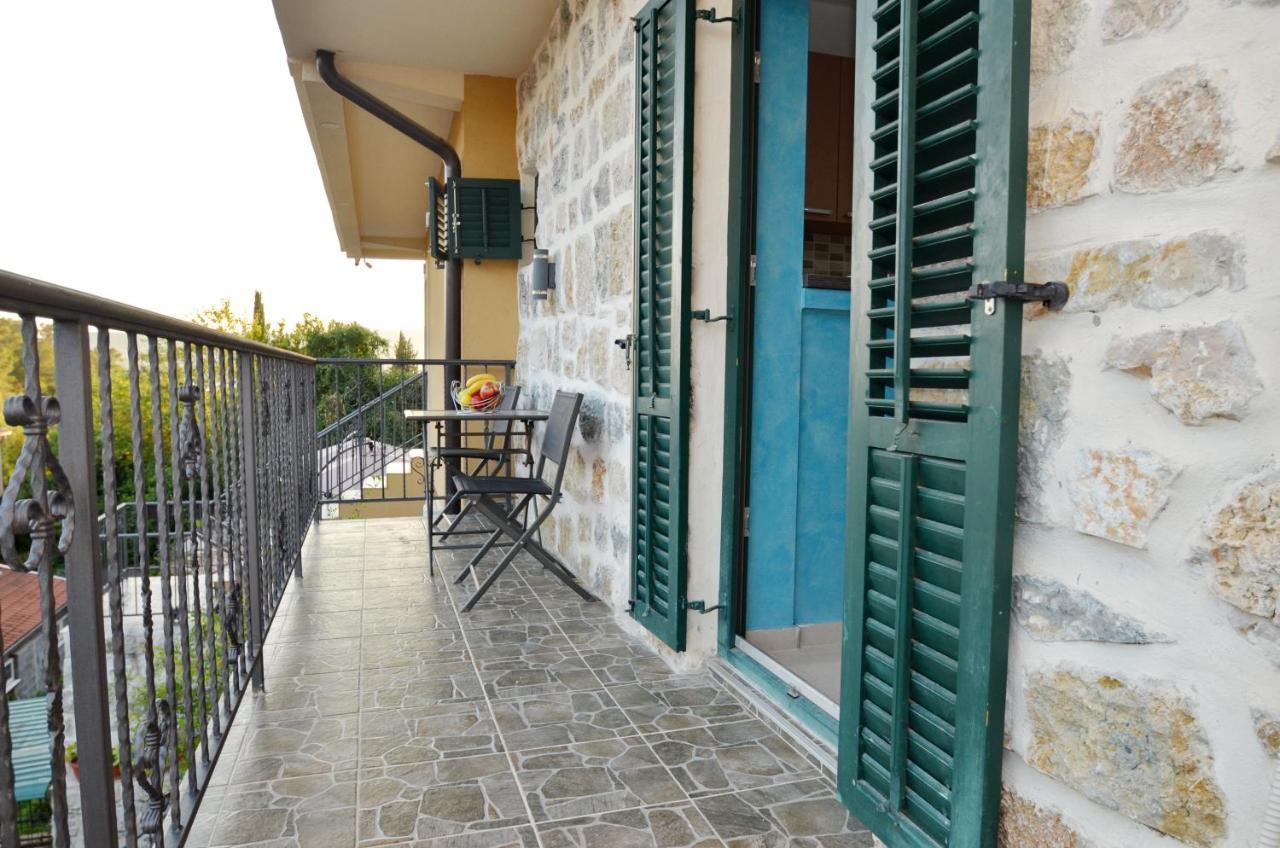 Apartments Lux S Tivat Exteriér fotografie