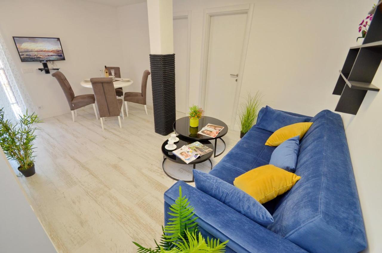 Apartments Lux S Tivat Exteriér fotografie